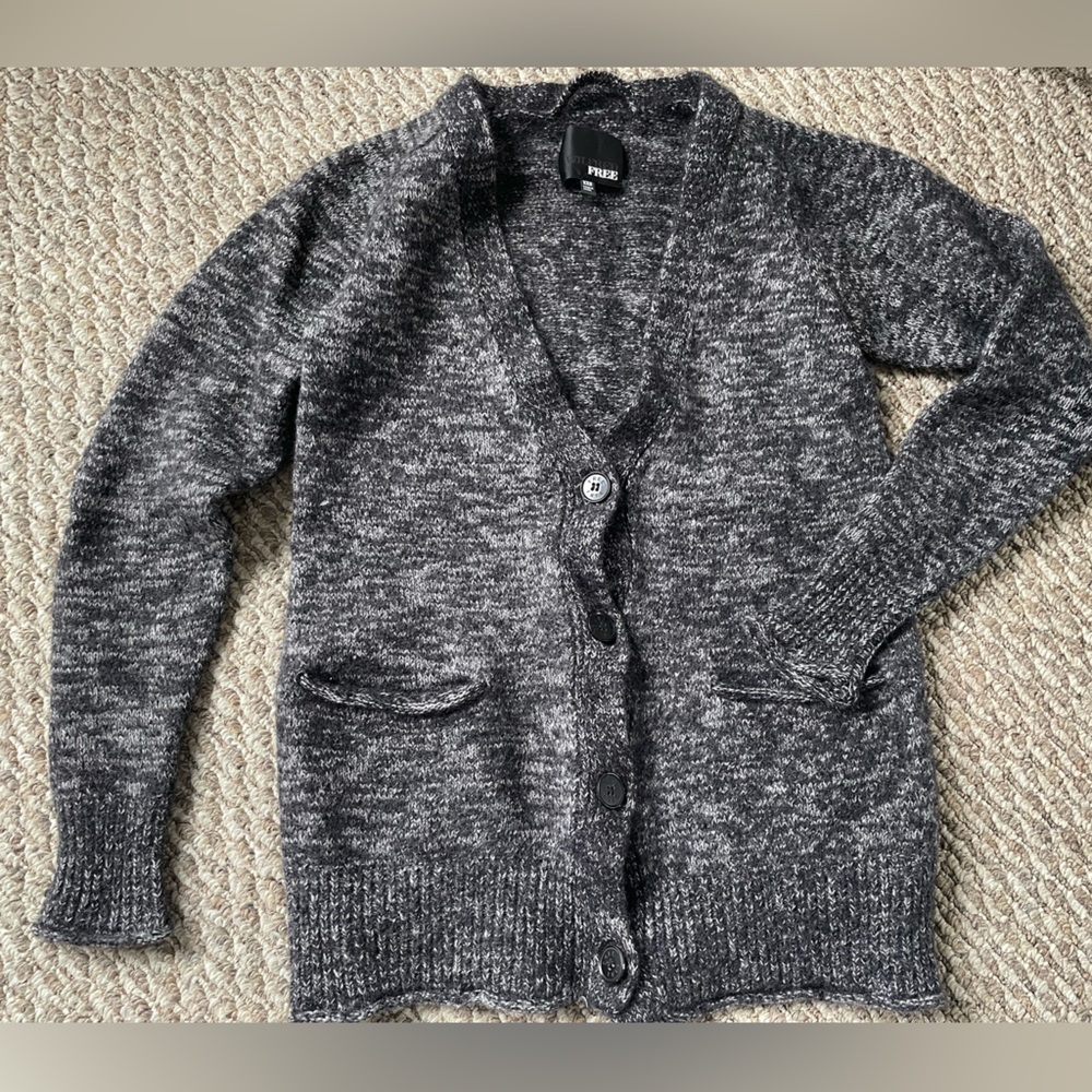 Aritzia cozy dark heather grey sweater